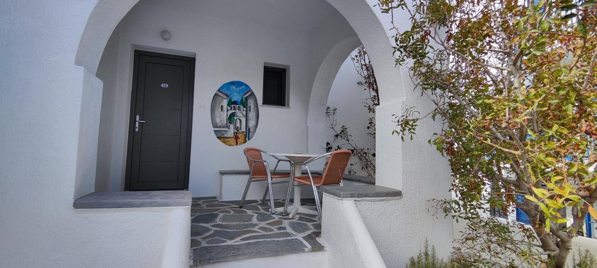 Ragousis Apartments Parikia  Exterior photo
